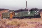 BN SD9 #6219 + C&S Caboose #10401